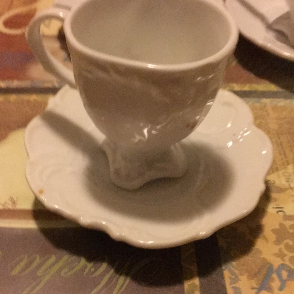 Porcelain treasures set of 4 coffee cups